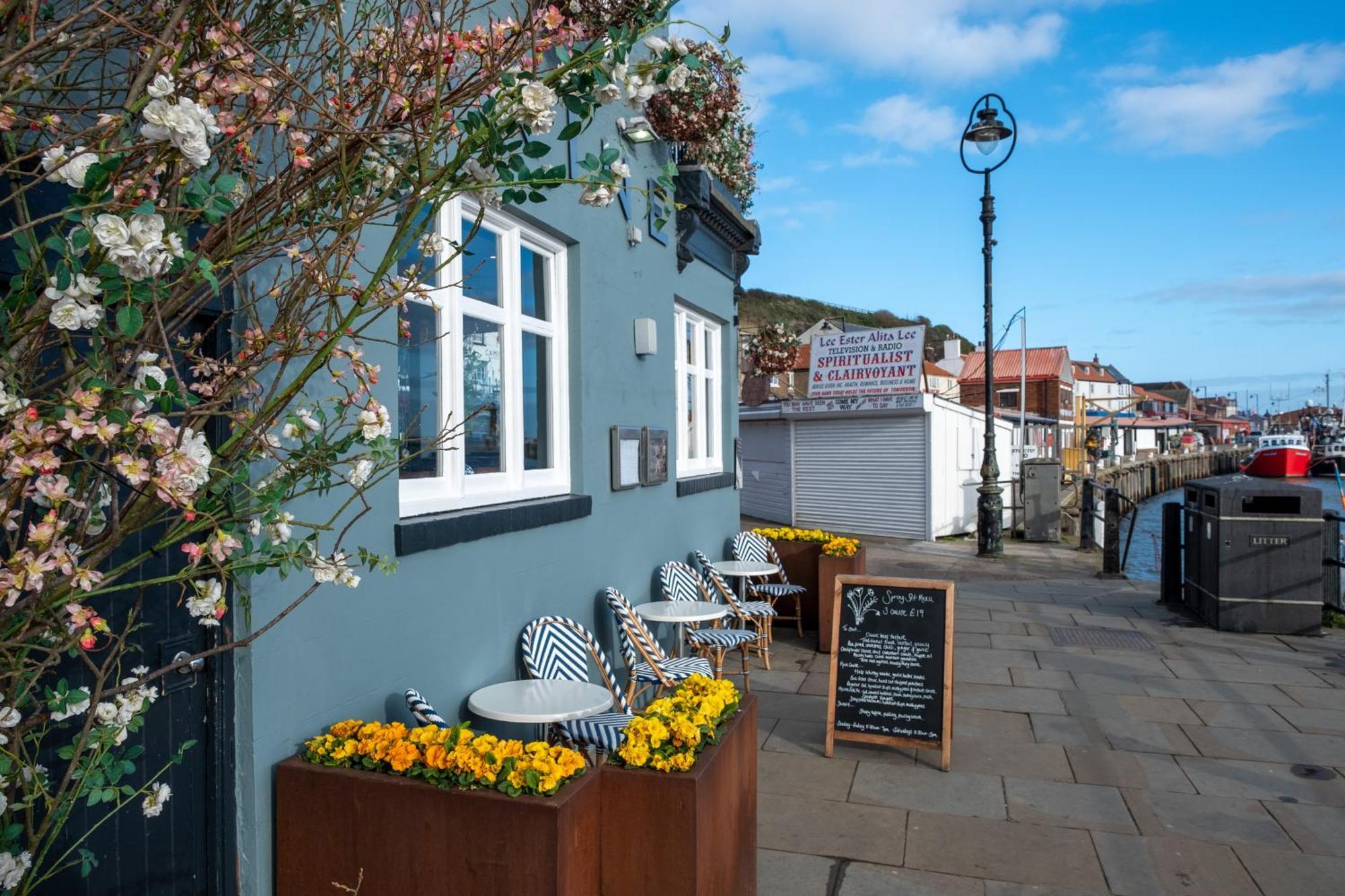 The Marine Hotel & Restaurant Whitby Zewnętrze zdjęcie